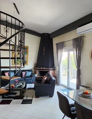 George's Modern Apartment