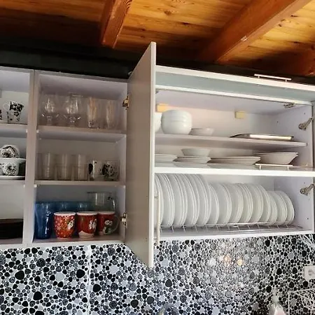 George's Modern Apartment *
