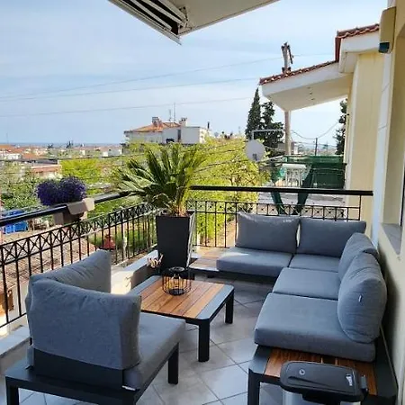 Apartment George's Modern Nea Plagia