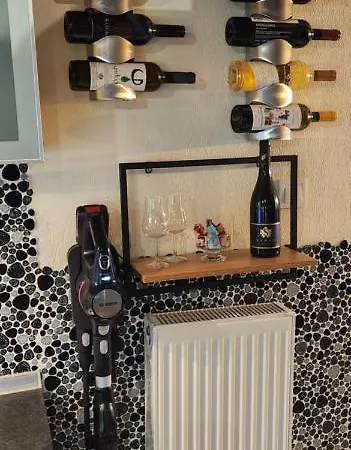 George's Modern Nea Plagia